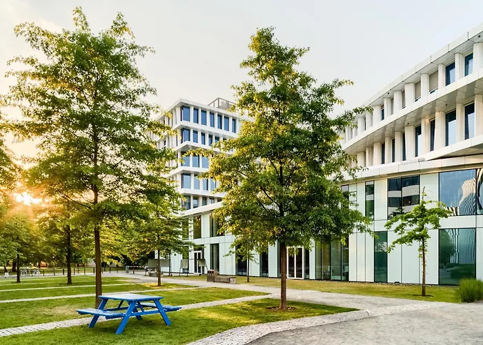 Sound Garden Hotel Airport Варшава